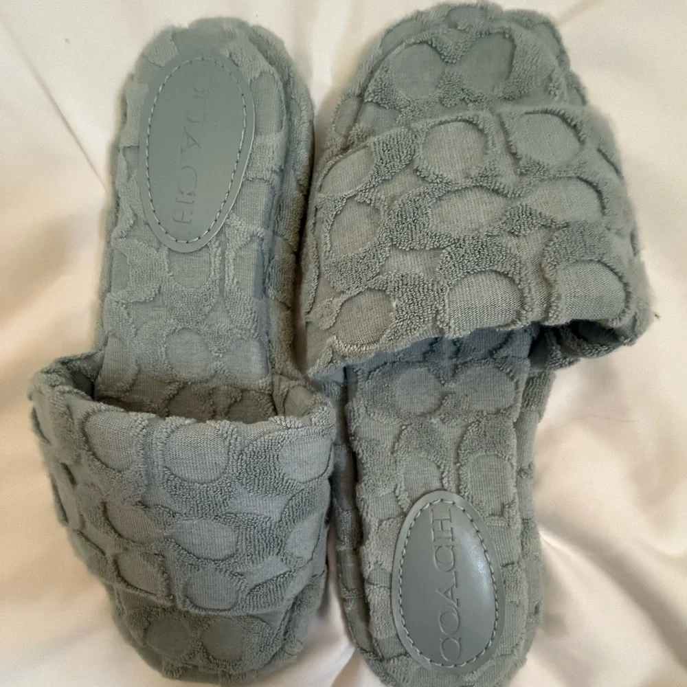 Coach Textured Slippers in Soft Gray - Picture 4 of 6